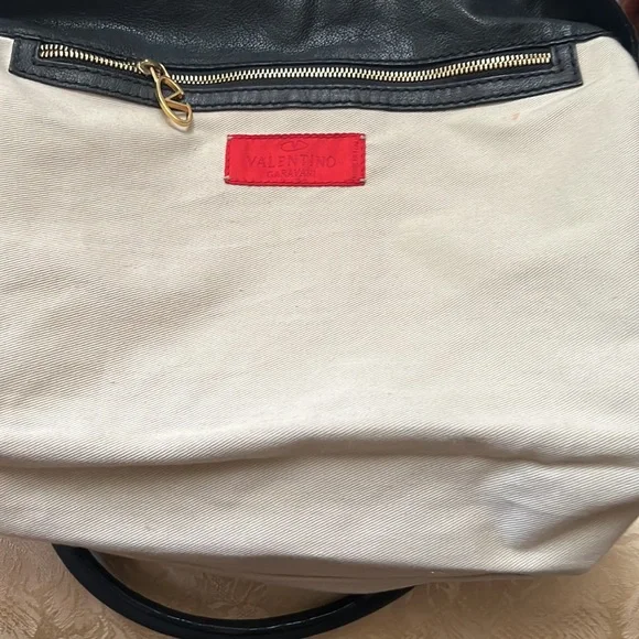 Valentino garavani - Picture 10 of 11